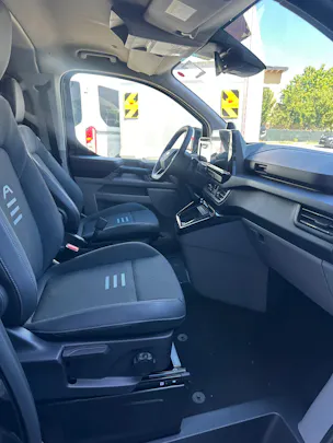 Ford Tourneo Custom 320 L1 2.0 EcoBl Active/170CV/Aut.4x4