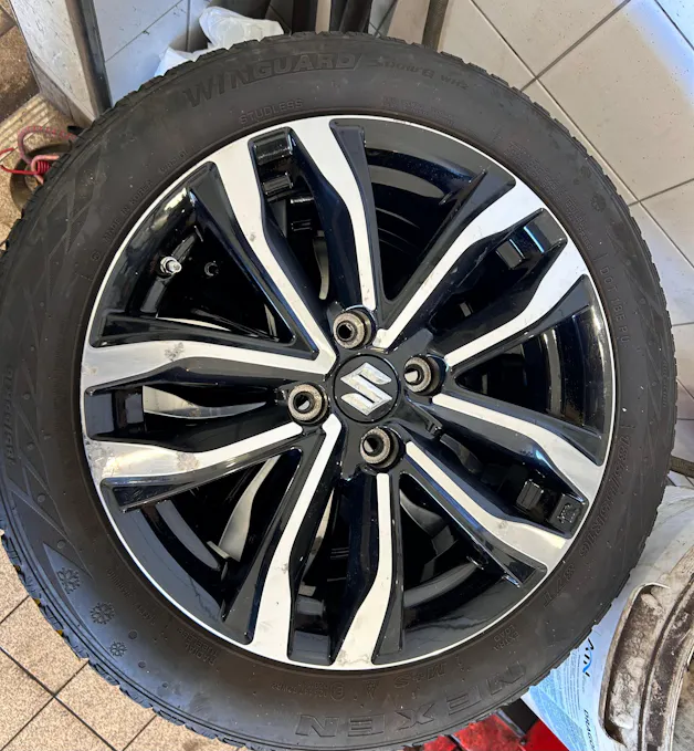 Suzuki Swift 1.2i Piz Sulai Allgrip 4x4 Hybrid