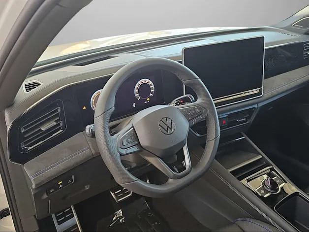 VW VW Tiguan R-Line