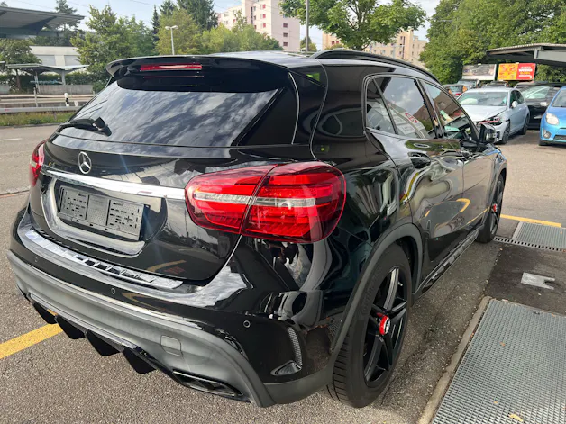 MERCEDES-BENZ GLA 45 AMG Yellow Night Edition 4Matic 7G-DCT