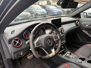 Mercedes-Benz GLA 45 AMG Yellow Night Edition 4Matic 7G-DCT