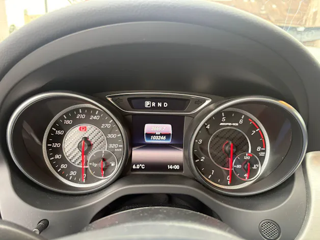 Mercedes-Benz GLA 45 AMG Yellow Night Edition 4Matic 7G-DCT