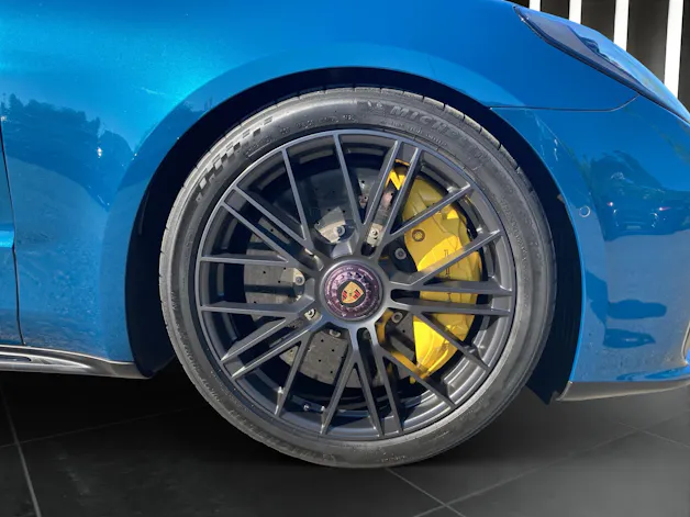 Porsche Panamera GTS