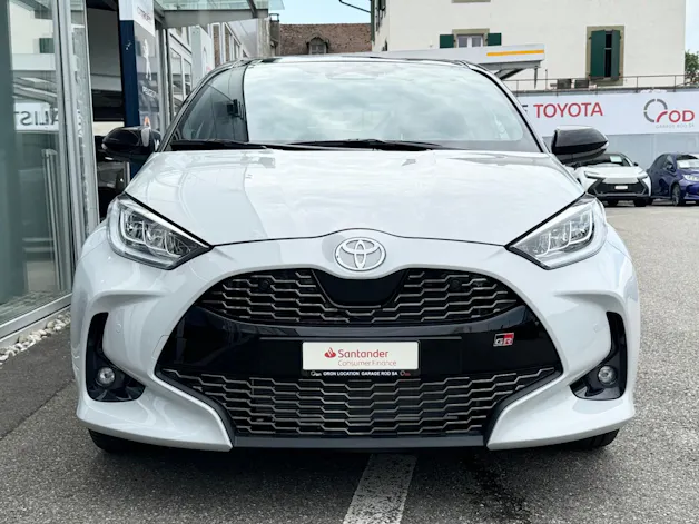 Toyota Yaris 1.5 GR Sport e-CVT