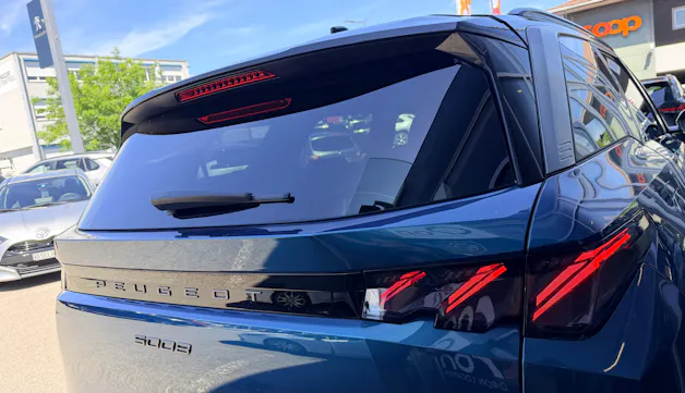 Peugeot 5008 145 Hybrid e-DCS6 GT