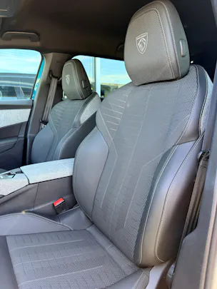 Peugeot 5008 145 Hybrid e-DCS6 GT