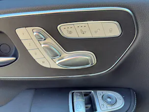 Mercedes-Benz V 300 d lang Avantgarde 4Matic 9G-Tronic