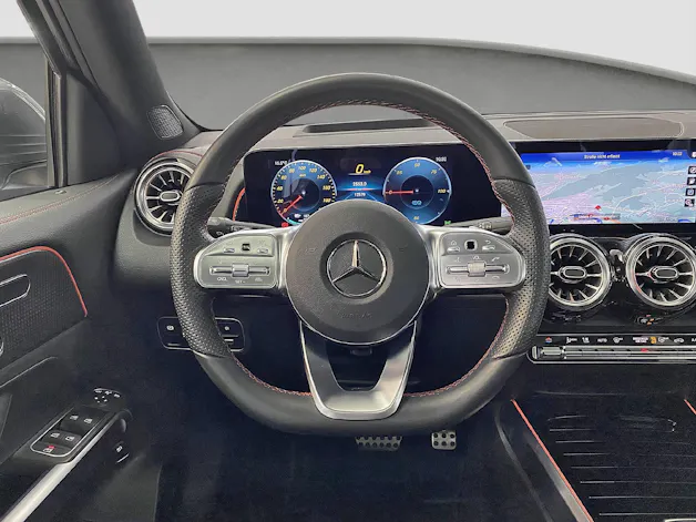 MERCEDES-BENZ EQB 350 AMG Line 4MATIC