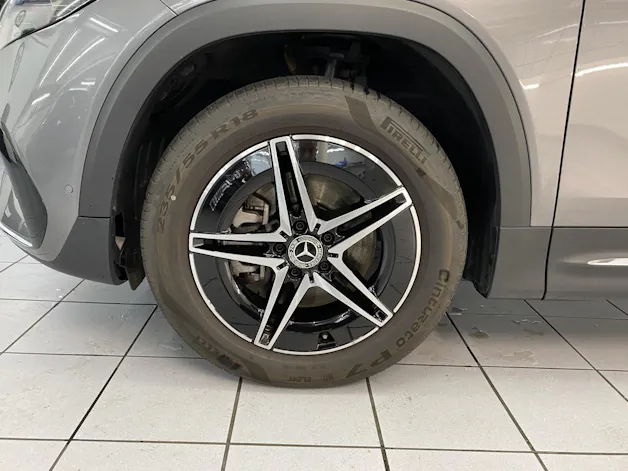 Mercedes-Benz EQB 350 AMG Line 4MATIC