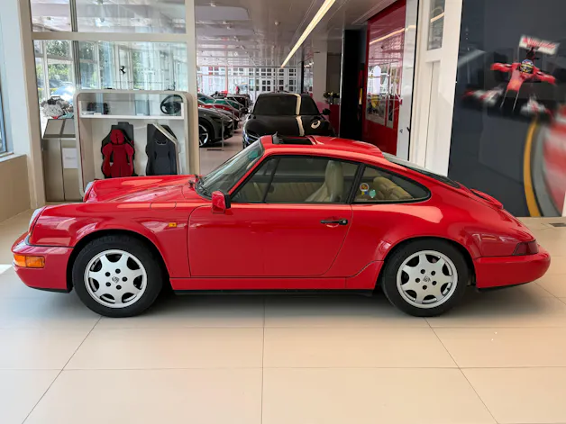 Porsche 911 Carrera 4