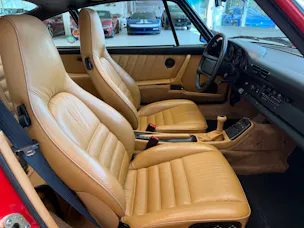 Porsche 911 Carrera 4