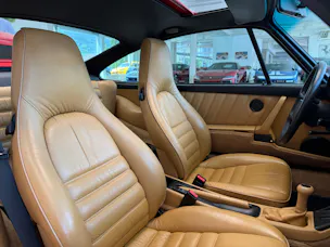 Porsche 911 Carrera 4