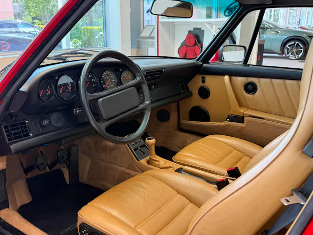 Porsche 911 Carrera 4