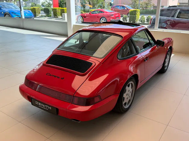 Porsche 911 Carrera 4