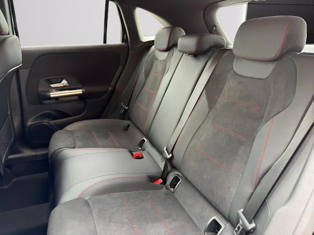 Mercedes-Benz GLA 220d 4Matic 8G-DCTSwiss Star