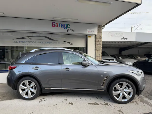 Infiniti QX70 3.7 S Premium AWD Automatic