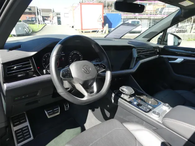 VW Touareg 3.0 TSI R-Line Tiptronic