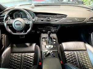 Audi RS6 Avant 4.0 TFSI V8 quattro Tiptronic