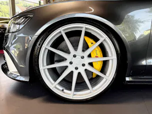Audi RS6 Avant 4.0 TFSI V8 quattro Tiptronic
