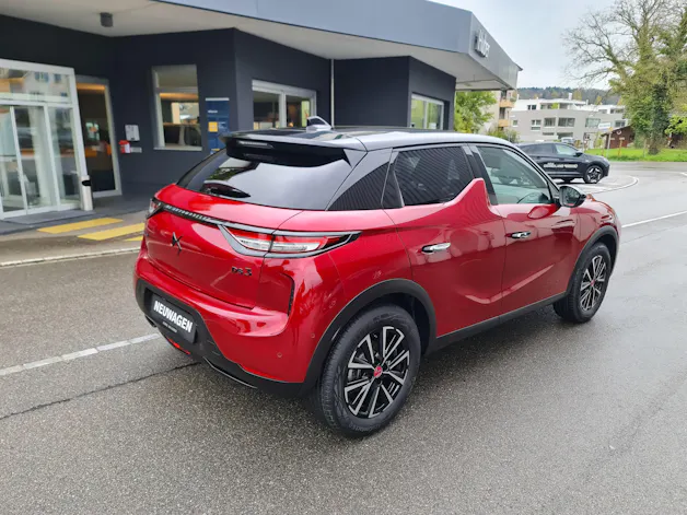 DS Automobiles 3 Crossback E-Tense Ligne Noire