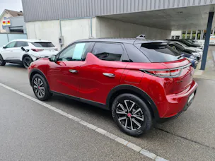 DS Automobiles 3 Crossback E-Tense Ligne Noire