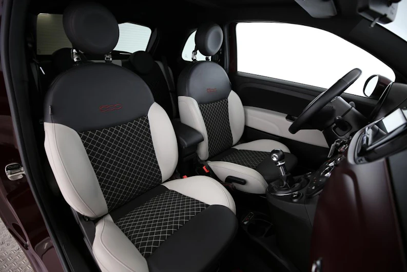 image du véhicule FIAT 500