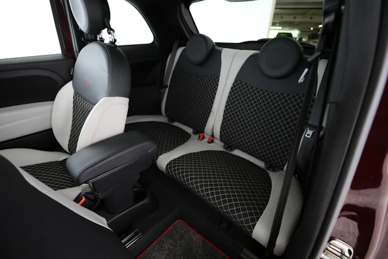 image du véhicule FIAT 500