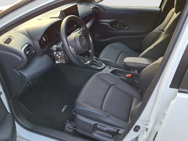 Toyota Yaris 1.5 VVT-i HSD Premiere Edition
