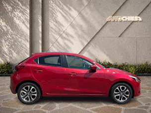 Mazda 2 1.5 90 Revolution