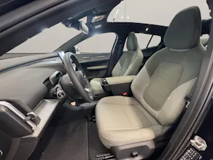 Volvo EX30 CC E60 Twin Performance AWD