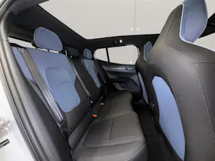 Volvo EX30 CC E60 Twin Performance AWD