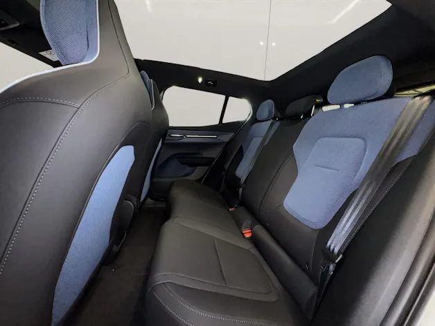 Volvo EX30 CC E60 Twin Performance AWD