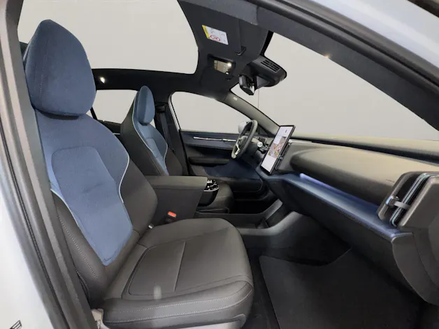 Volvo EX30 CC E60 Twin Performance AWD