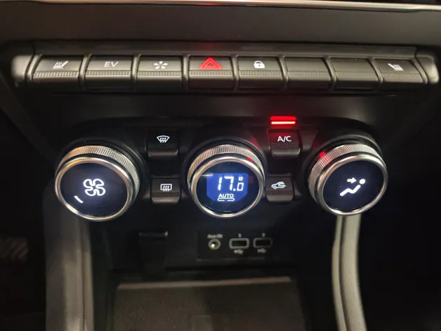 Renault Captur 1.6 E-Tech 145 Rive Gauche DHT