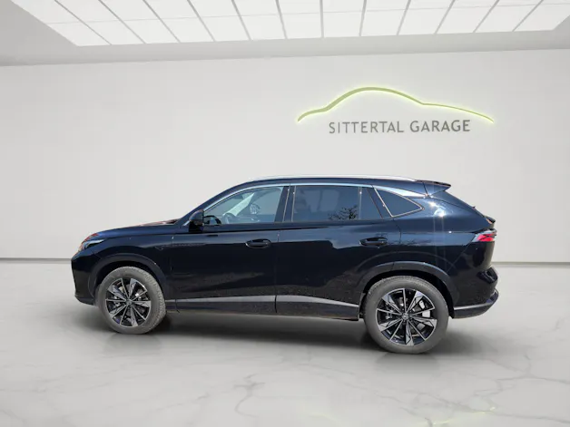 MG HS 1.5 T HEV Luxury