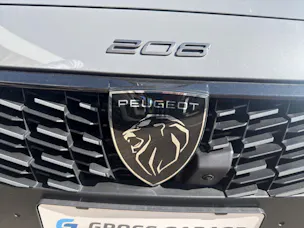 Peugeot 208 NEW 1.2 Hybrid 145 GT