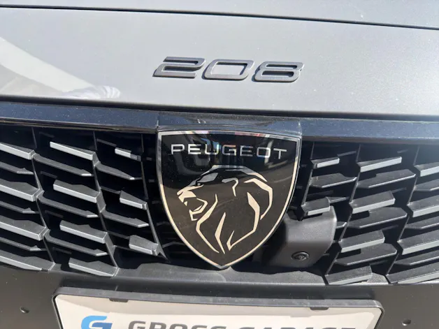 Peugeot 208 NEW 1.2 Hybrid 145 GT