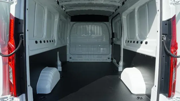 Maxus Deliver 9 2.0D L3H2 FWD L