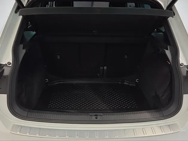 VW Tiguan 2.0 TDI SCR R-Line DSG (netto)