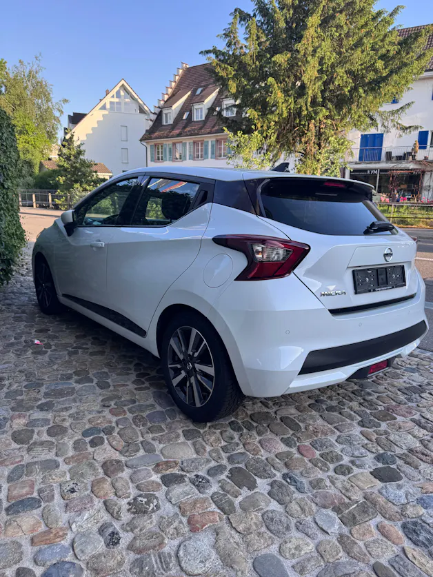 Nissan Micra IG-T100 Xtronic Tekna AVM + LED