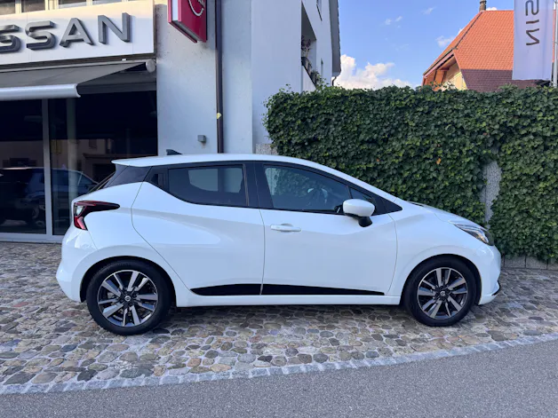 Nissan Micra IG-T100 Xtronic Tekna AVM + LED