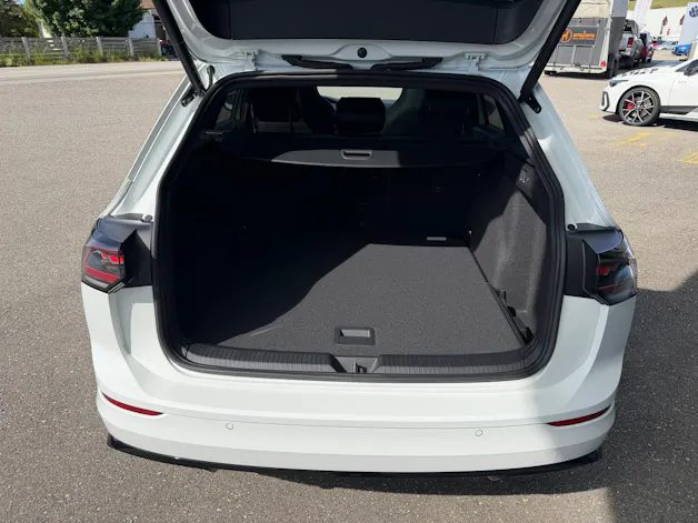VW Golf Variant 2.0 TSI R-Line DSG 4 Motion
