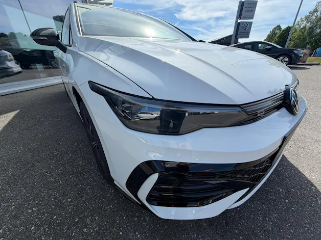 VW Golf Variant 2.0 TSI R-Line DSG 4 Motion