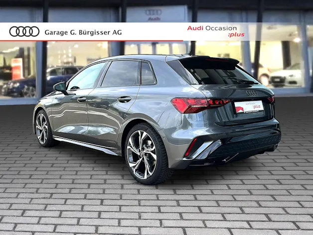Audi A3 Sportback 35 TFSI S line Attraction S-tronic Daytonagrau Perleffekt