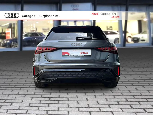 Audi A3 Sportback 35 TFSI S line Attraction S-tronic Daytonagrau Perleffekt