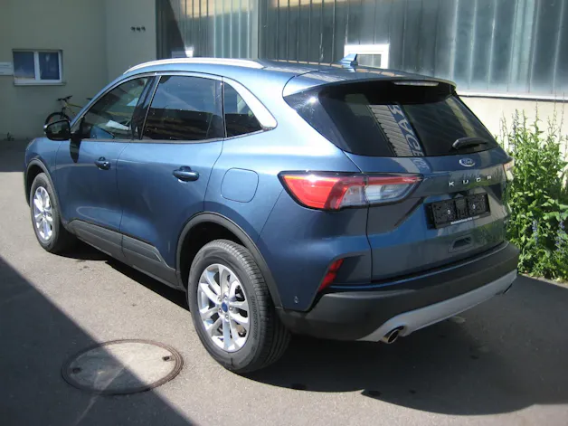Ford Kuga 2.5 FHEV Titanium FWD