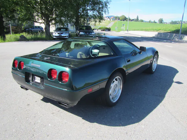 Chevrolet Corvette 5.7
