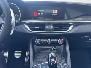 Alfa Romeo Stelvio 2.9 V6 Biturbo Q4 Quadrifoglio Sky