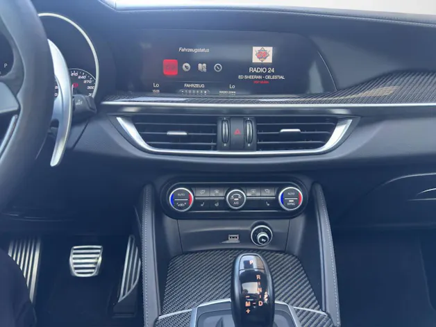 Alfa Romeo Stelvio 2.9 V6 Biturbo Q4 Quadrifoglio Sky
