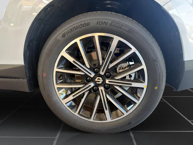 Leapmotor B10 1.5 Hybrid EV